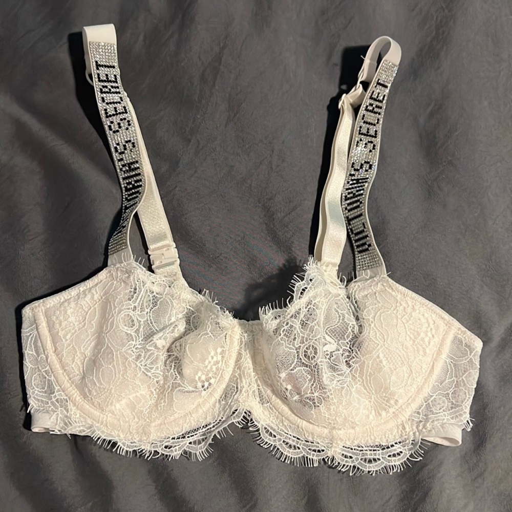 Victoria’s Secret Shine Strap 34B